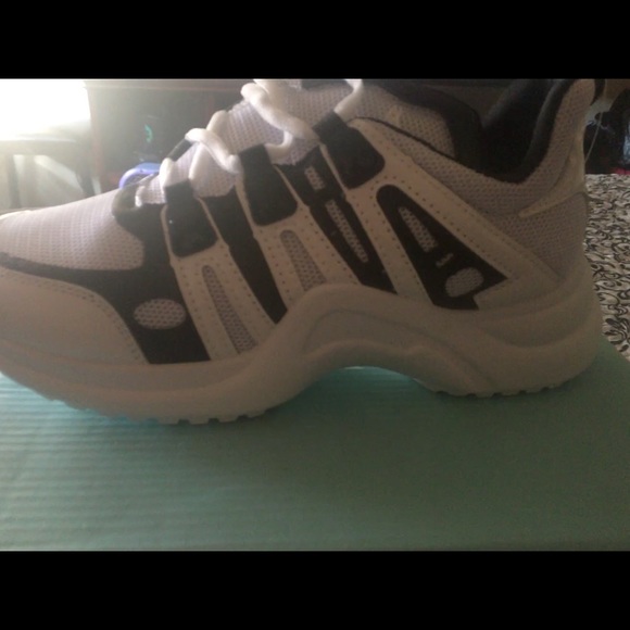 Akira’s  Size 8 priced at $49.99. Sale $25 - Picture 4 of 4